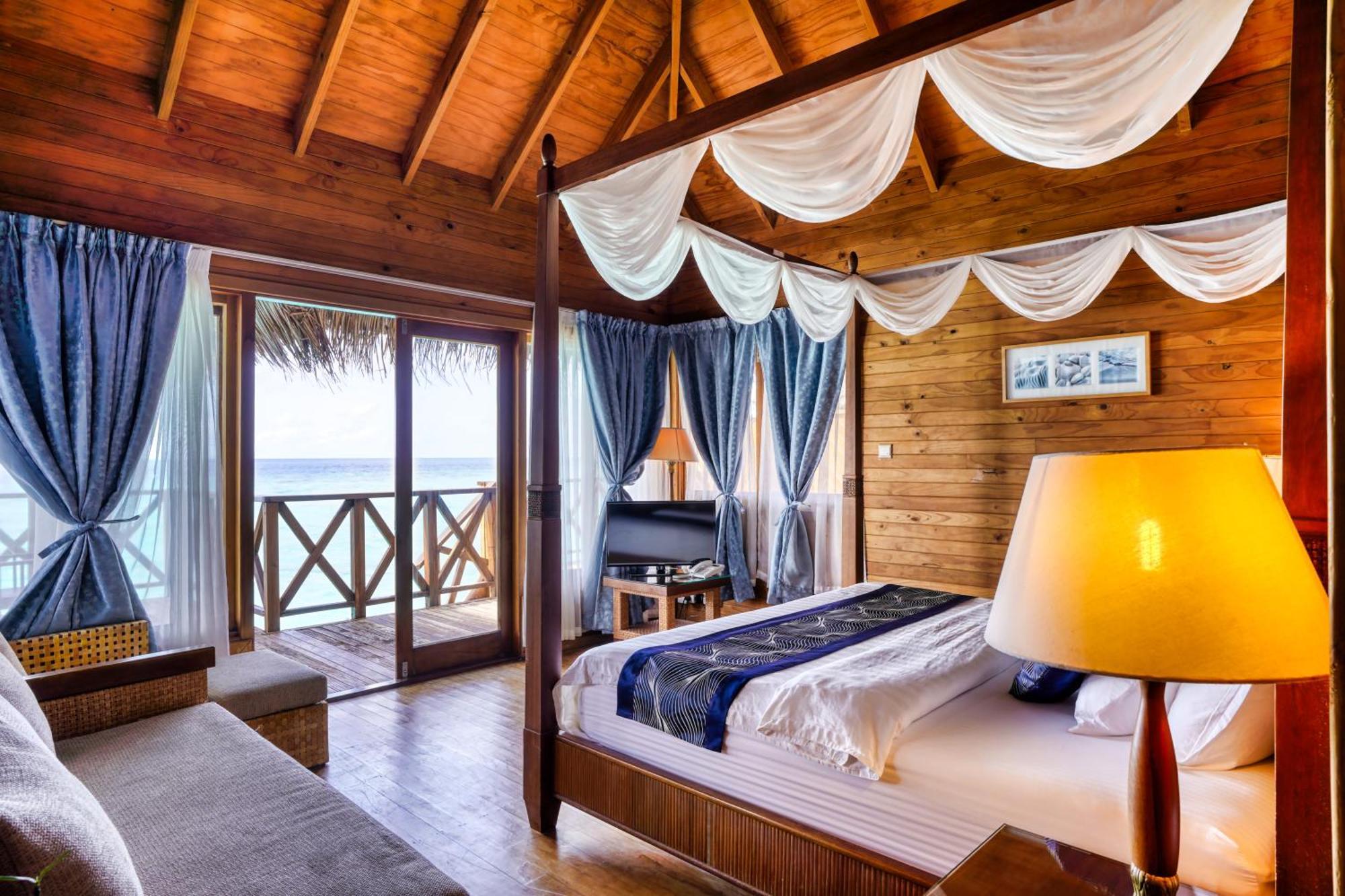 Fihalhohi Maldives Hotel Guraidhoo  Exterior foto