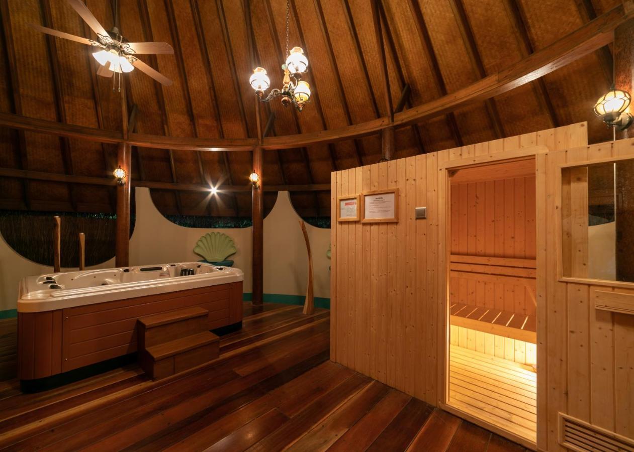 Fihalhohi Maldives Hotel Guraidhoo  Exterior foto